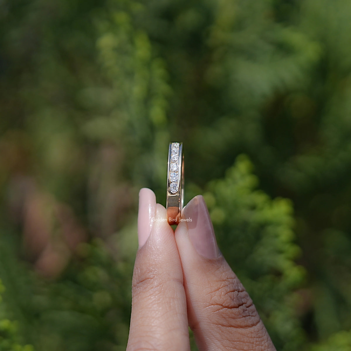 Side View Of Lab Diamond Round Cut Wedding Band