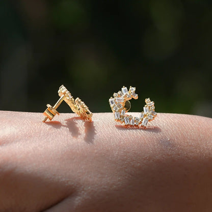 [Baguette And Round Cut SideWay Spiral Hoops]-[Golden Bird Jewels]