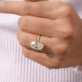 [Moissanite Crushed Ice Accent Stone Ring]-[Golden Bird Jewels]