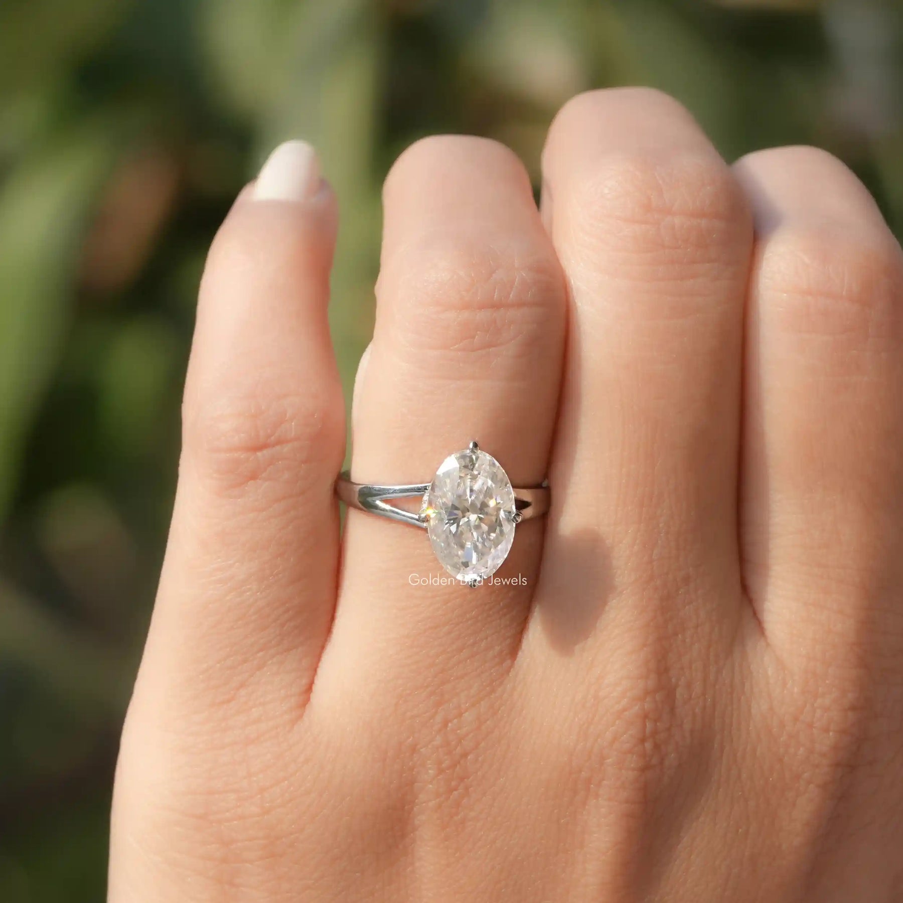 [Crushed Ice Oval Cut Moissanite Engagement Ring]-[Golden Bird Jewels]