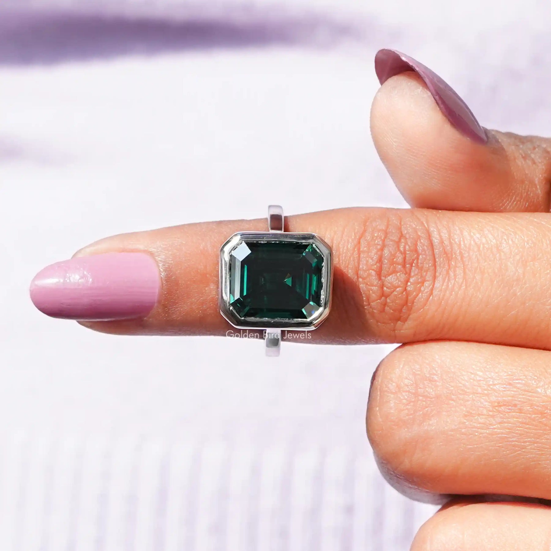 [Bezel Setting Emerald Cut Moissanite Ring]-[Golden Bird Jewels]