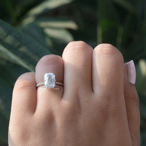 [Emerald Cut Moissanite Ring]-[Golden Bird Jewels]