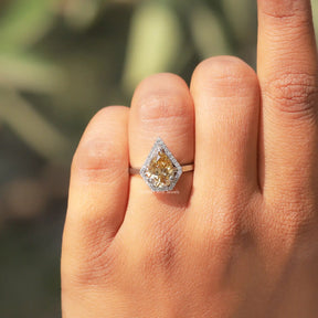 [Pear And Round Cut Moissanite White Gold Ring]-[Golden Bird Jewels]