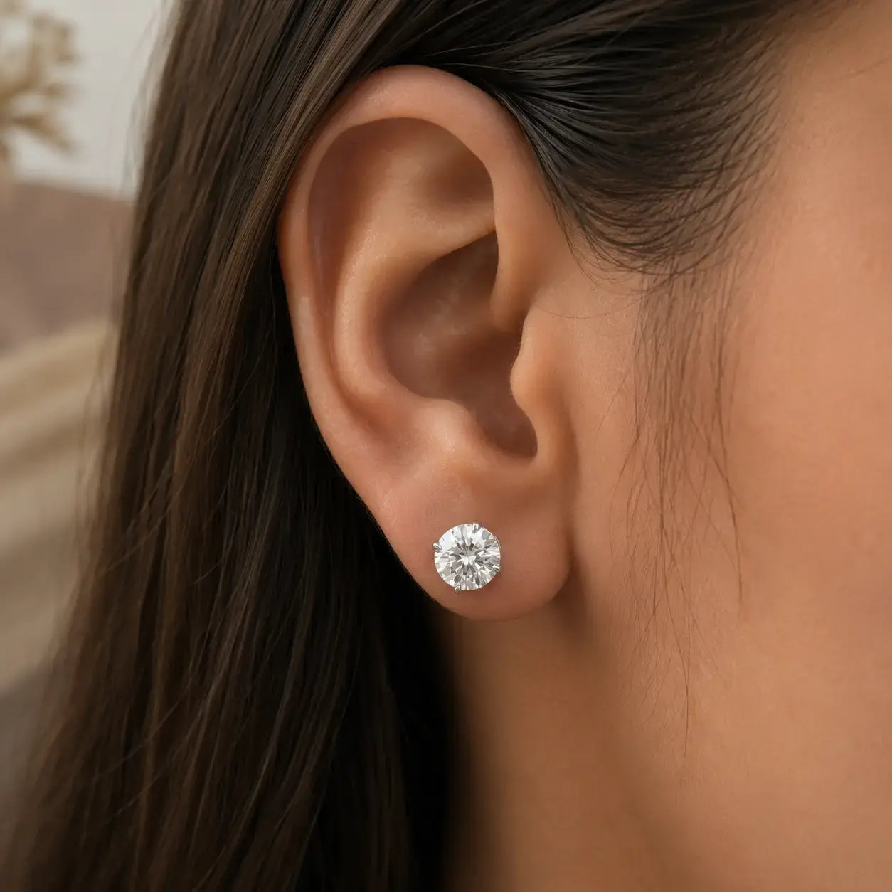 Round Cut Moissanite Solitaire Earring