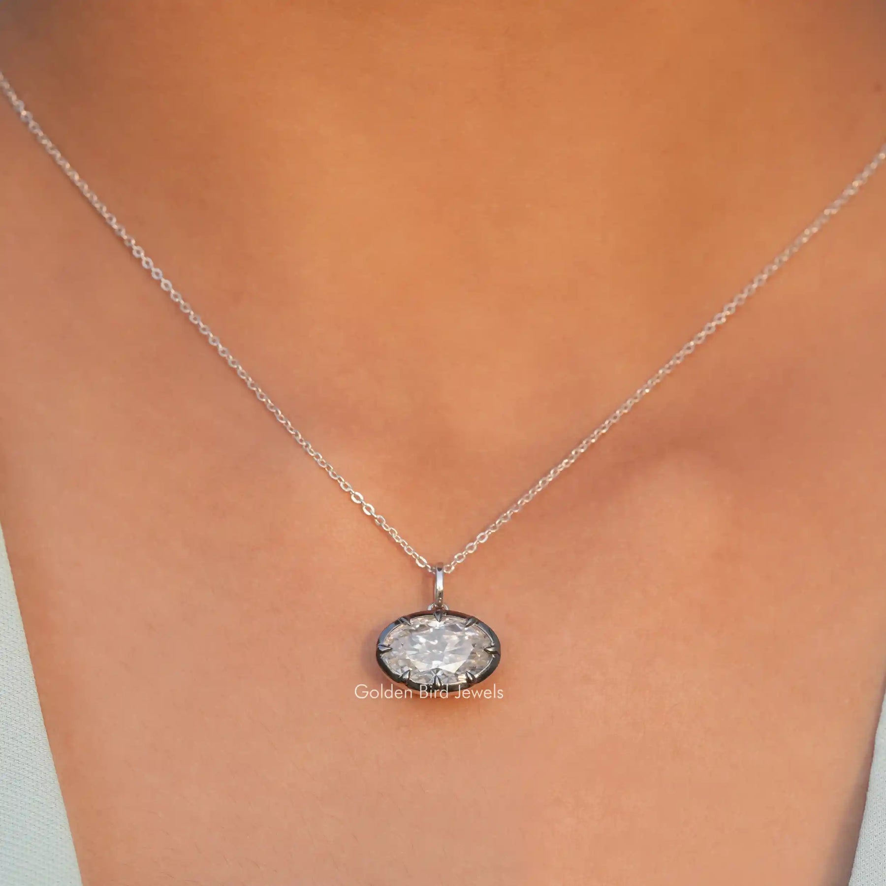 [Moissanite East To West Crushed Ice Oval Cut Pendant]-[Golden Bird Jewels]