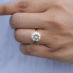 Close view of Round Cut Solitaire Engagement Ring