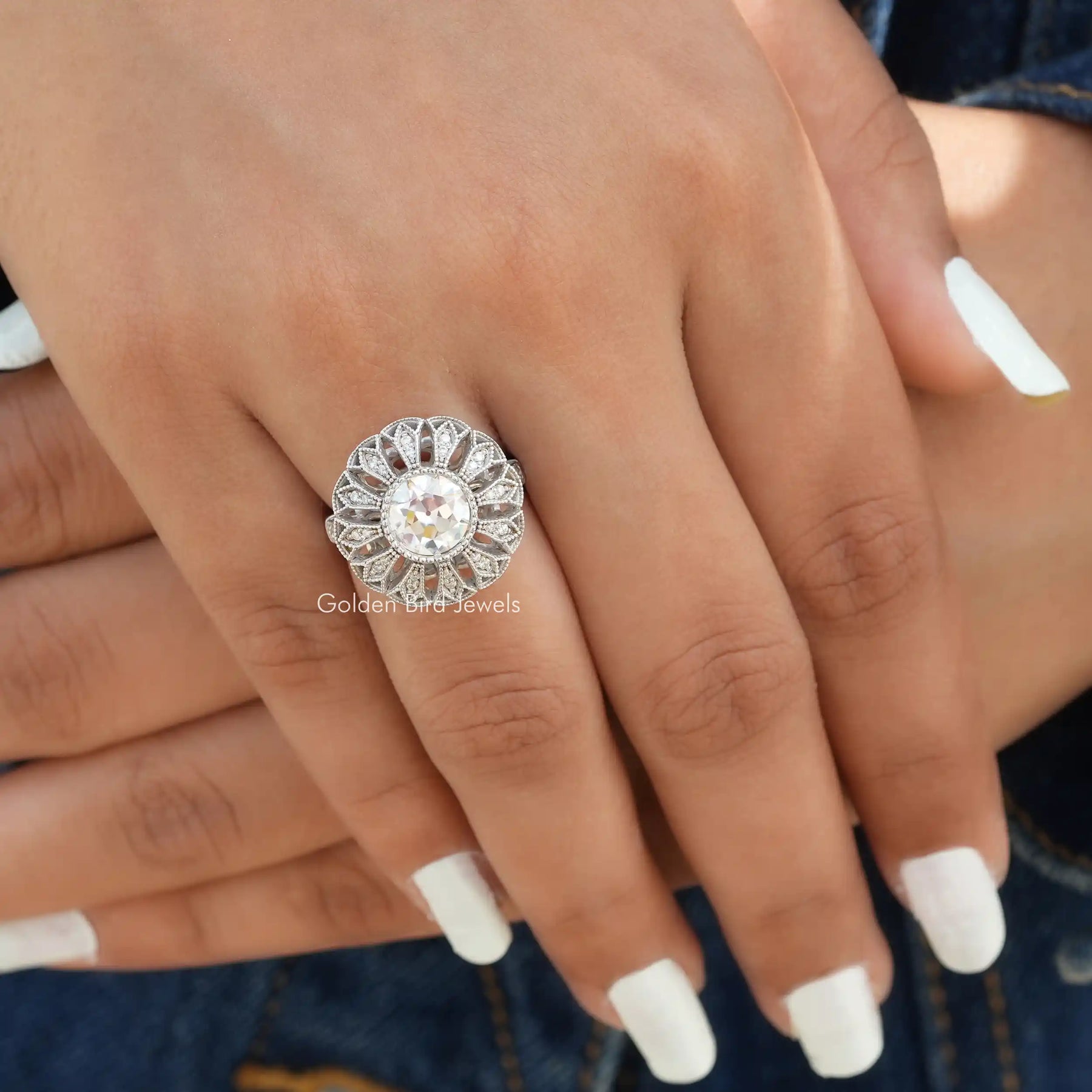 [Floral Style Round Cut Moissanite Ring]-[Golden Bird Jewels]