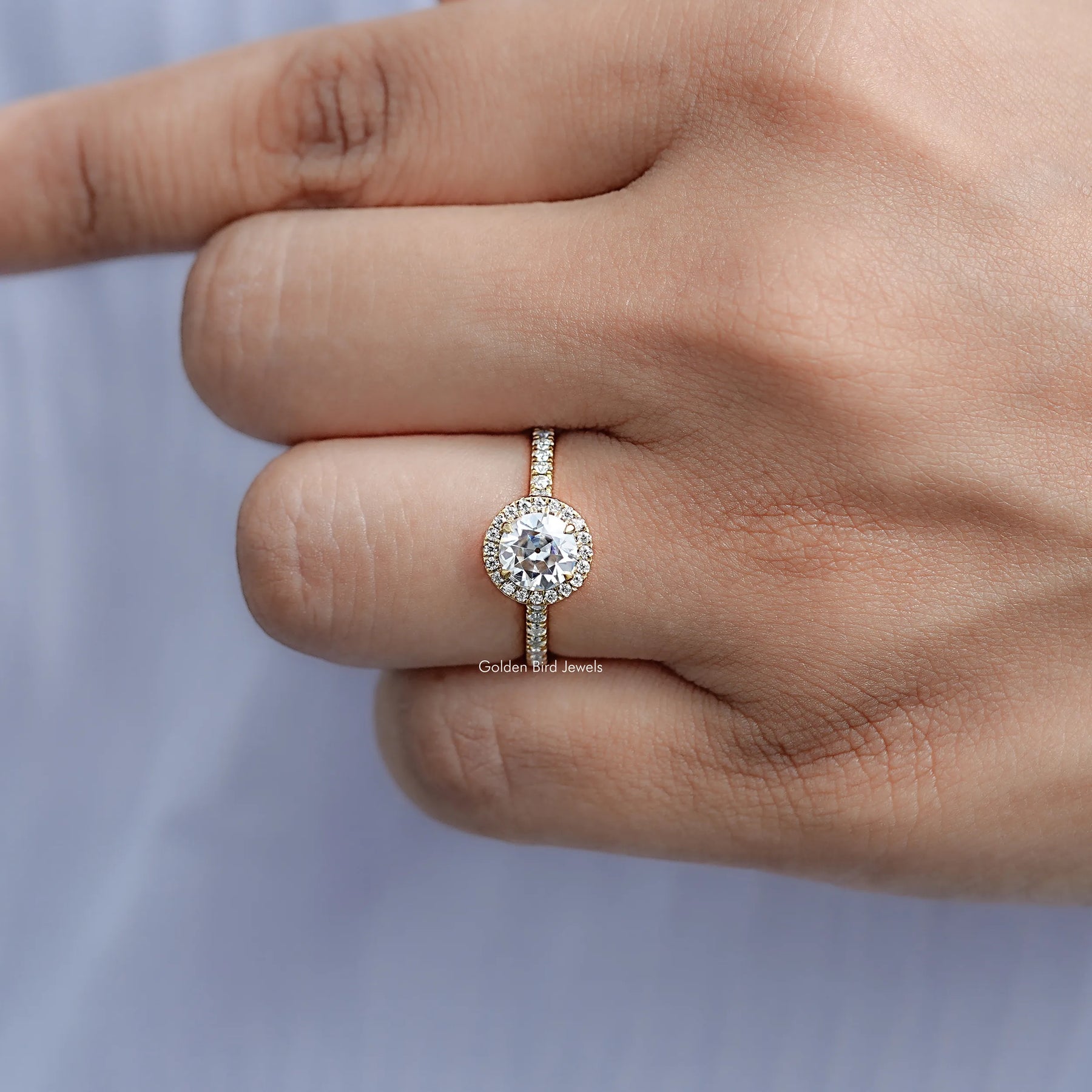 Close view of Round Cut Moissanite Engagement Ring