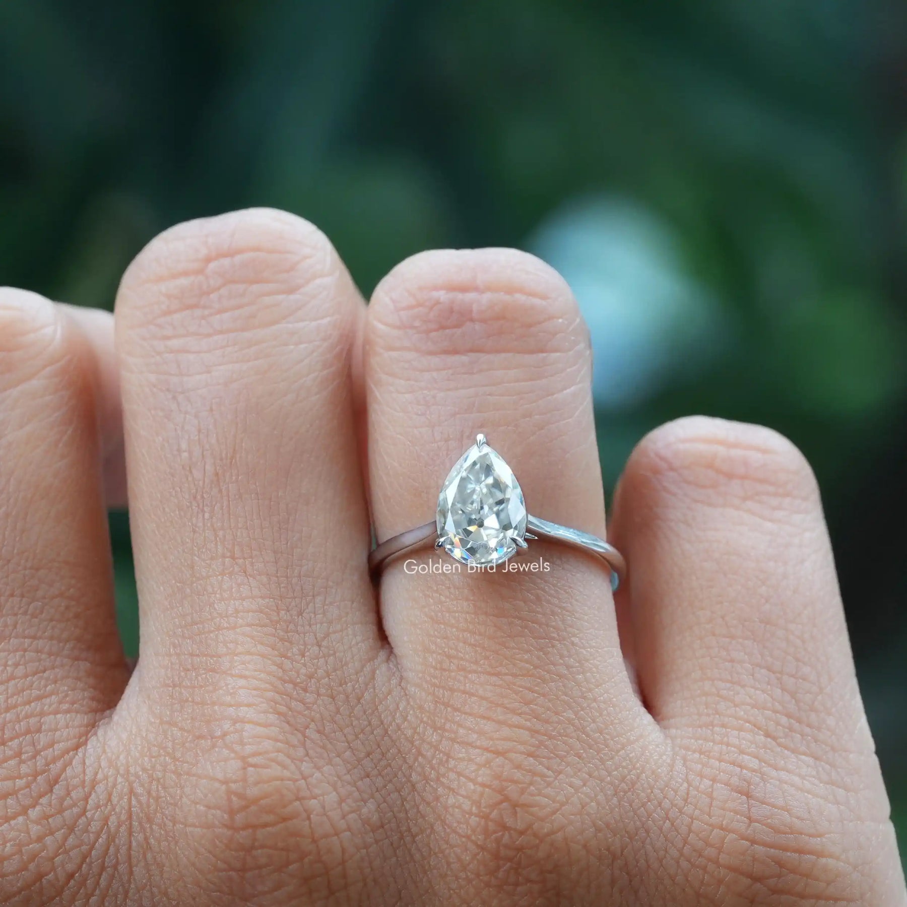 [Solitaire Pear Cut Moissanite Ring]-[Golden Bird Jewels]