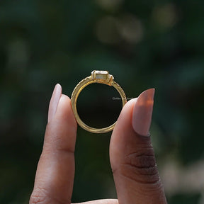 [Colorless Pear Cut Wedding Band]-[Golden Bird Jewels]