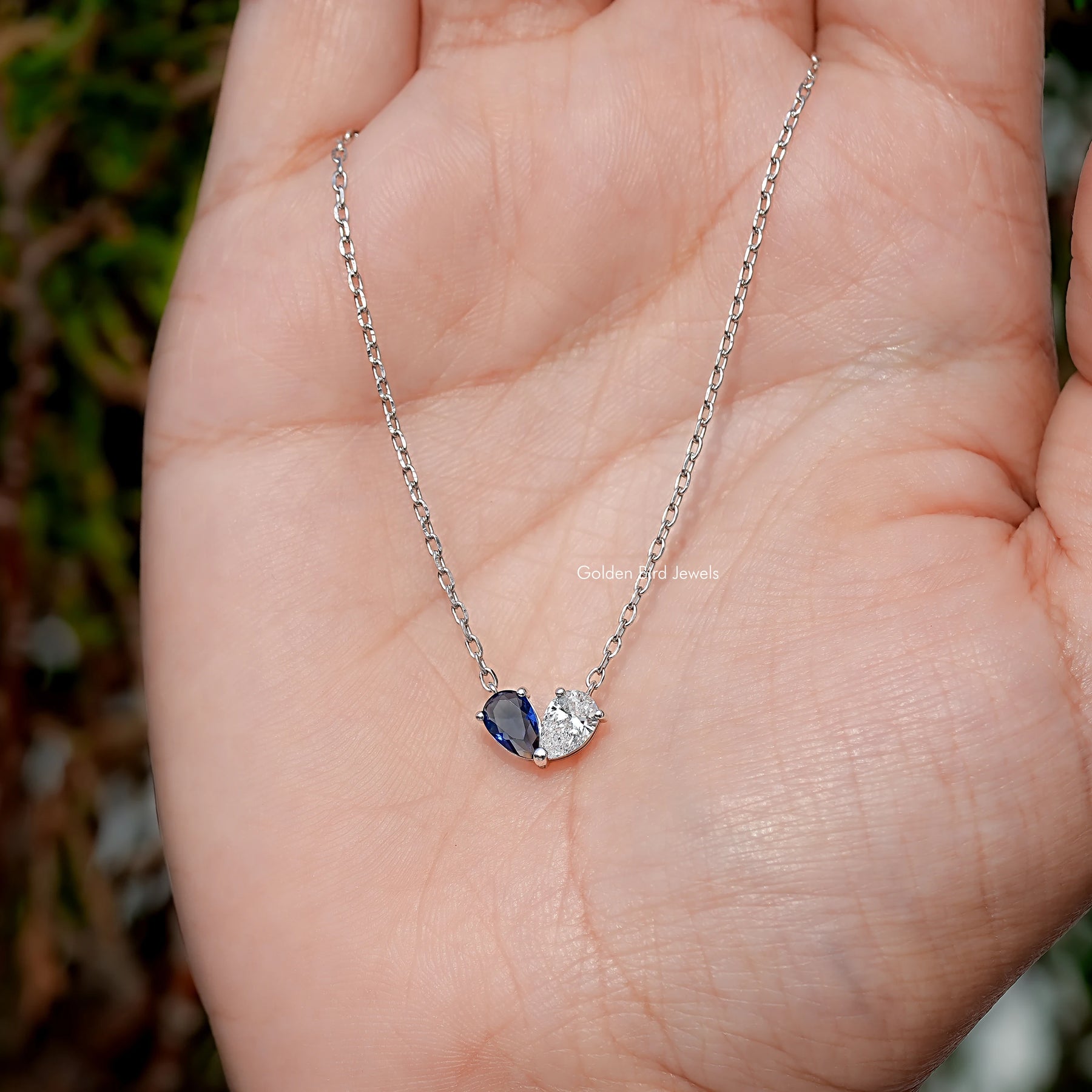 Top View of Toi Moi Engagement Pendant
