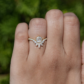 Detailed View of Round Cut Moissanite Curved Ring In Yellow Gold