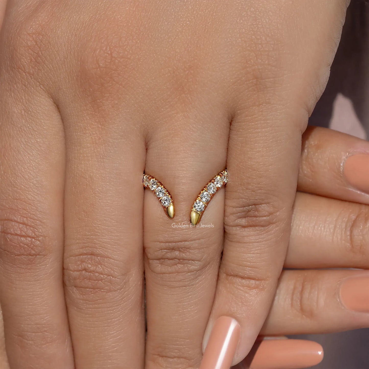 Round Cut V-Shape Open Wedding Band