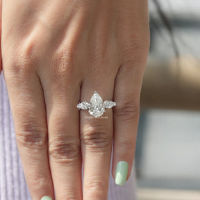 [Pear Shaped Diamond Engagement Ring]-[Golden Bird Jewels]