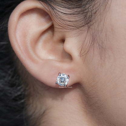 Front view of Round Shaped Moissanite Stud Earrings