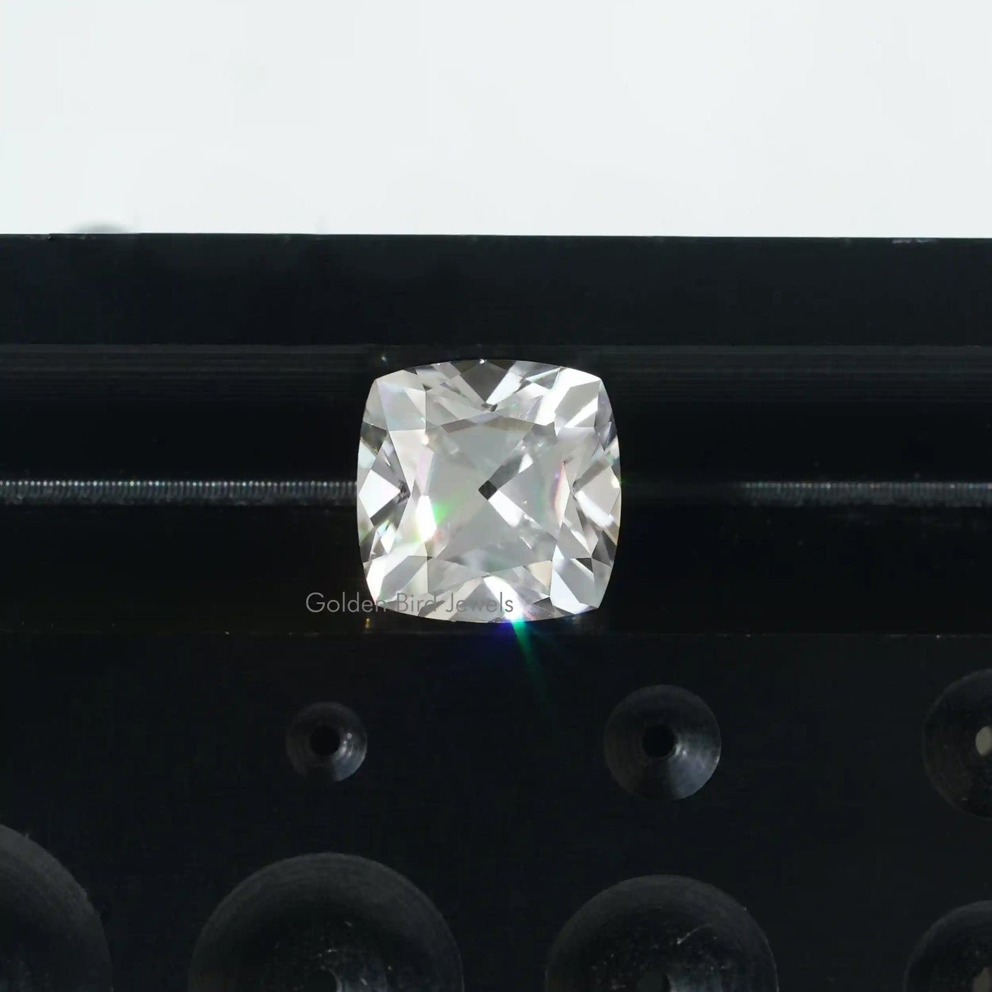  Detailed view of Moissanite Peruzzi Cut Loose Stone